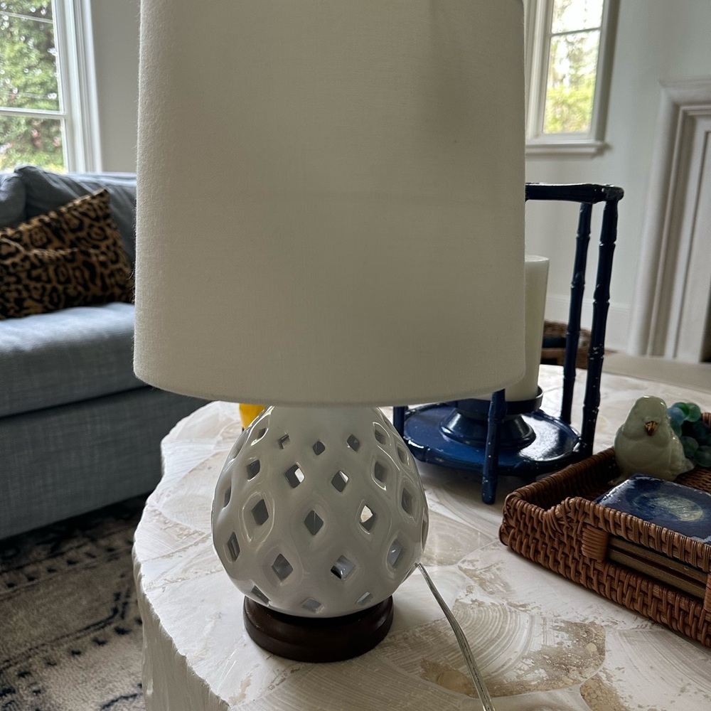 White Table Lamp